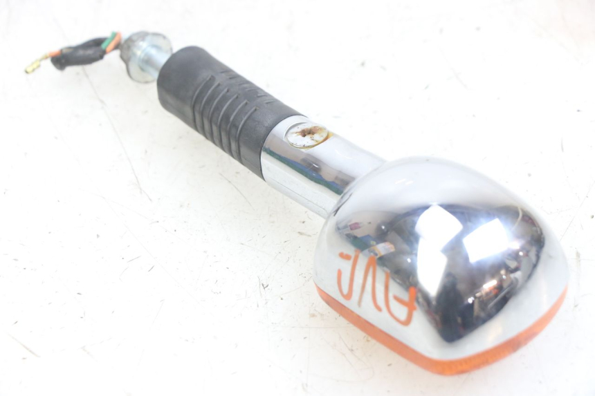 photo de CLIGNOTANT AVANT GAUCHE HONDA CA REBEL 125 (1995 - 2001) - Vue d’ensemble