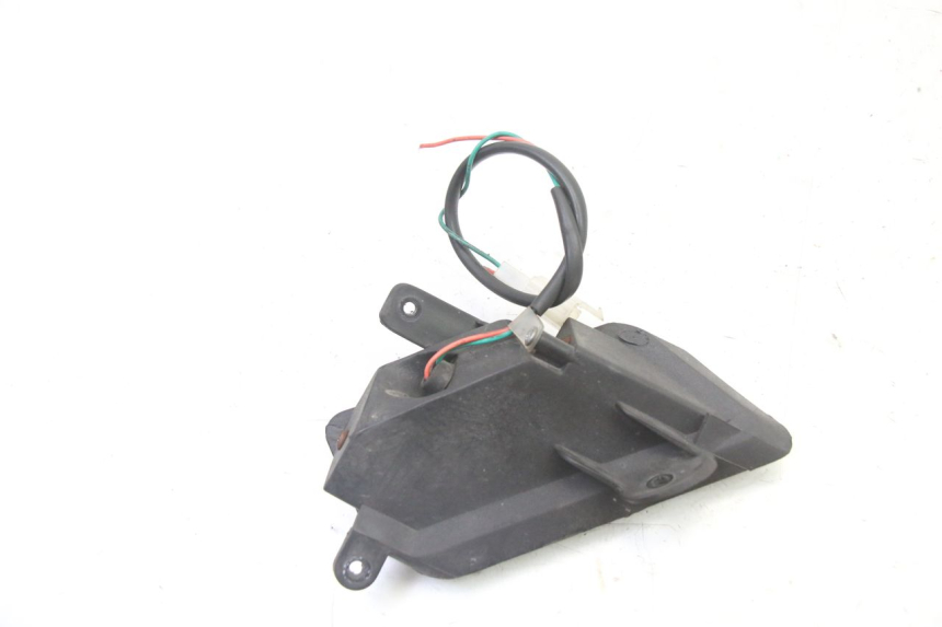 photo de CLIGNOTANT AVANT GAUCHE ORCAL CAVARO 4T 50 (2019 - 2023) - Gros plan technique