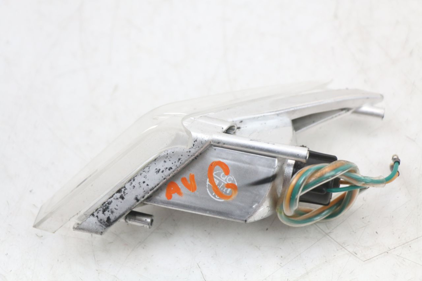 photo de CLIGNOTANT AVANT GAUCHE SYM CROX 4T 50 (2016 - 2023) - Gros plan technique