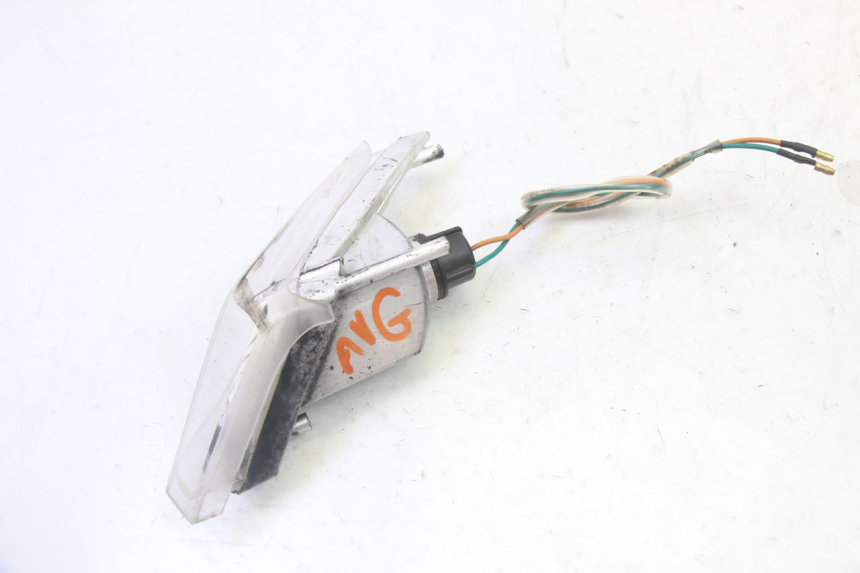 photo de CLIGNOTANT AVANT GAUCHE SYM CROX 4T 50 (2016 - 2023) - Gros plan technique