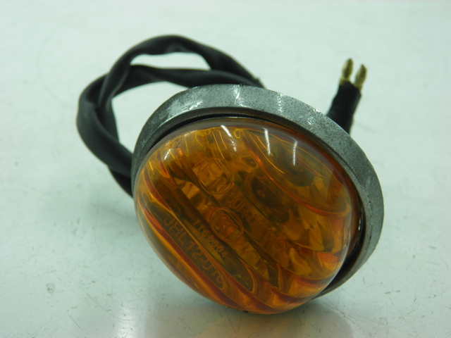 photo de CLIGNOTANT AVANT GAUCHE DAELIM BESBI 125 (2007 - 2008) - Détail de la pièce