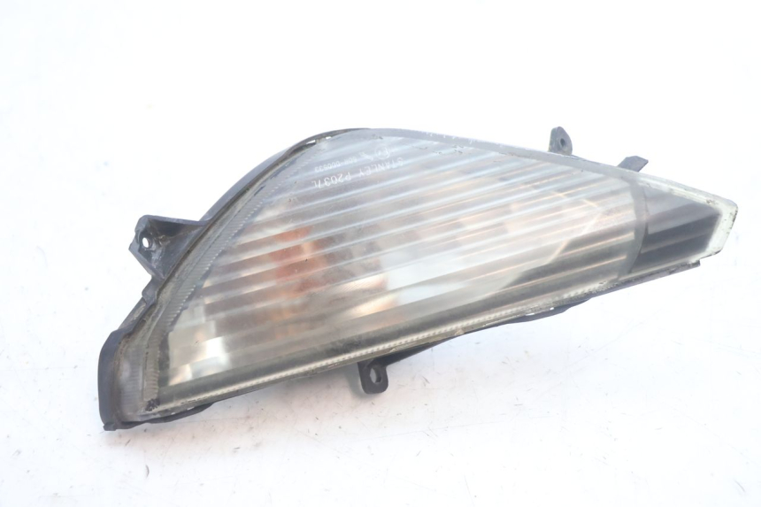 photo de CLIGNOTANT AVANT GAUCHE HONDA FJS SILVER WING SILVERWING 400 (2005 - 2008) - Autre angle de vue