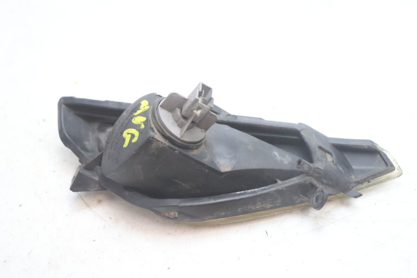 photo de CLIGNOTANT AVANT GAUCHE HONDA FJS SILVER WING SILVERWING 400 (2005 - 2008) - Gros plan technique