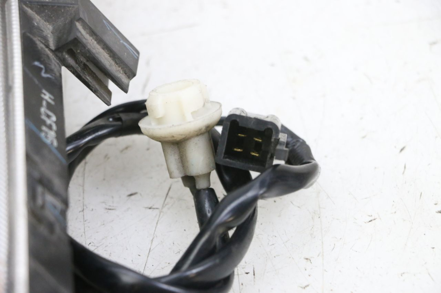 photo de CLIGNOTANT AVANT GAUCHE MBK FLIPPER 115 (2013 - 2017) - Vue d’ensemble