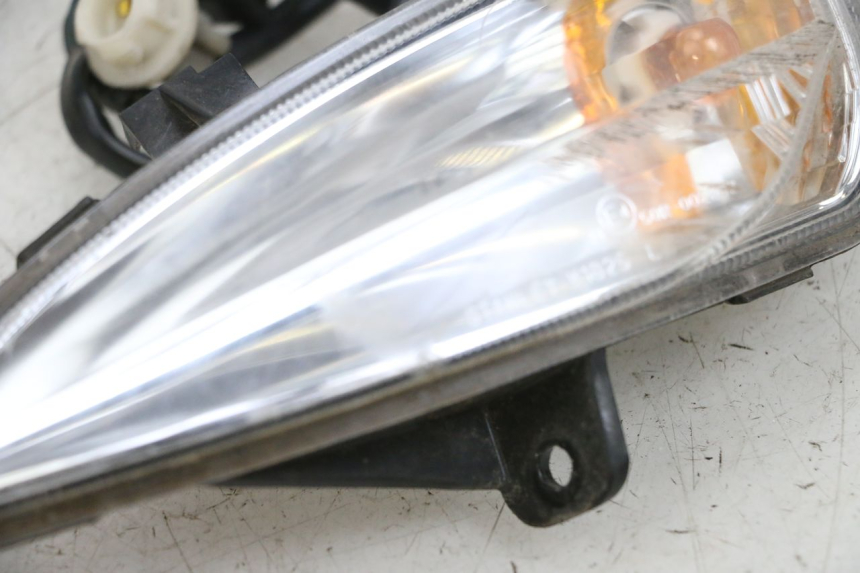 photo de CLIGNOTANT AVANT GAUCHE MBK FLIPPER 115 (2013 - 2017) - Marquages et références