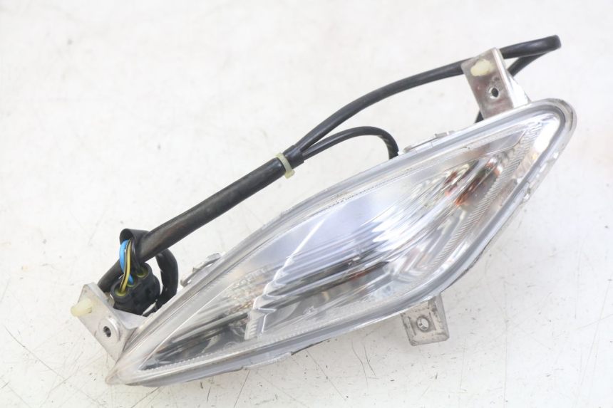 photo de CLIGNOTANT AVANT GAUCHE PIAGGIO FLY 4T 50 (2013 - 2017) - Détail de la pièce