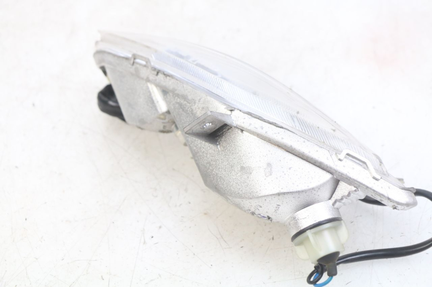 photo de CLIGNOTANT AVANT GAUCHE PIAGGIO FLY 4T 50 (2013 - 2017) - Vue d’ensemble