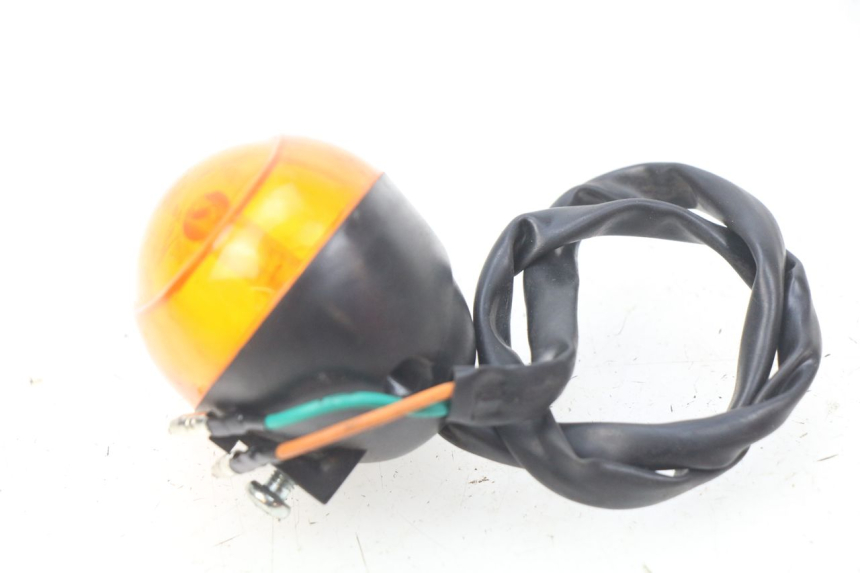 photo de CLIGNOTANT AVANT GAUCHE SACHS FY125T FY T 125 (2007 - 2011) - Gros plan technique