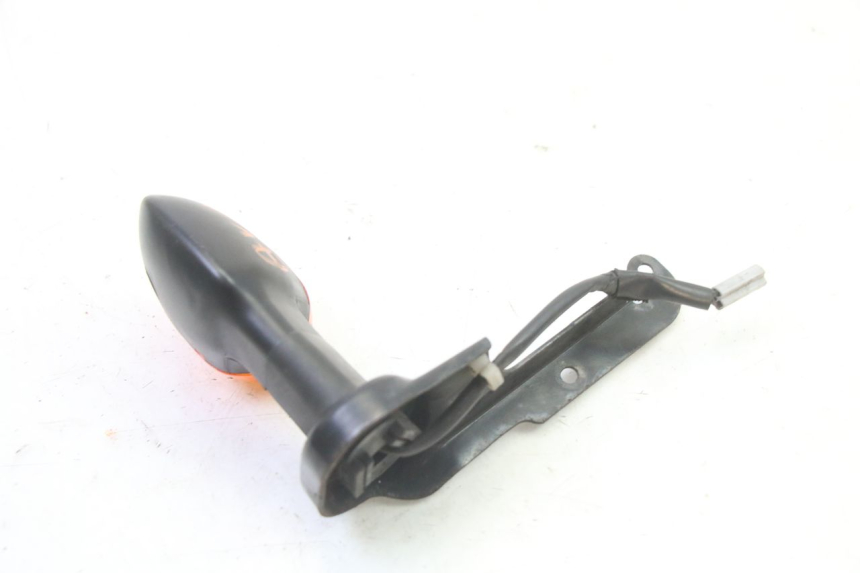 photo de CLIGNOTANT AVANT GAUCHE YAMAHA FZ6 FAZER S2 600 (2007 - 2011) - Vue d’ensemble