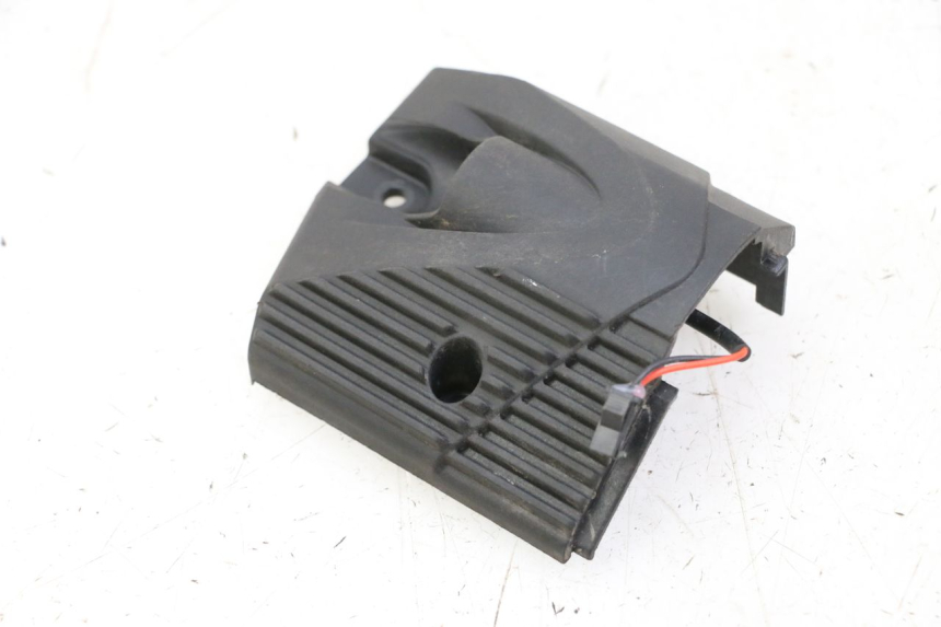 photo de CLIGNOTANT AVANT GAUCHE KUKIRIN G2 MASTER 1 - Autre angle de vue