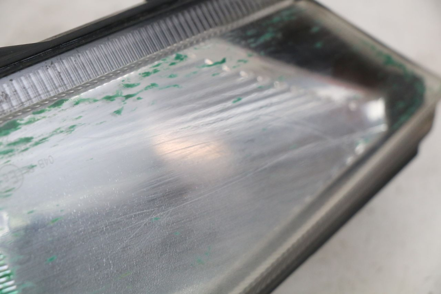 photo de CLIGNOTANT AVANT GAUCHE SYM GTS EFI 125 (2012 - 2016) - Points de fixation