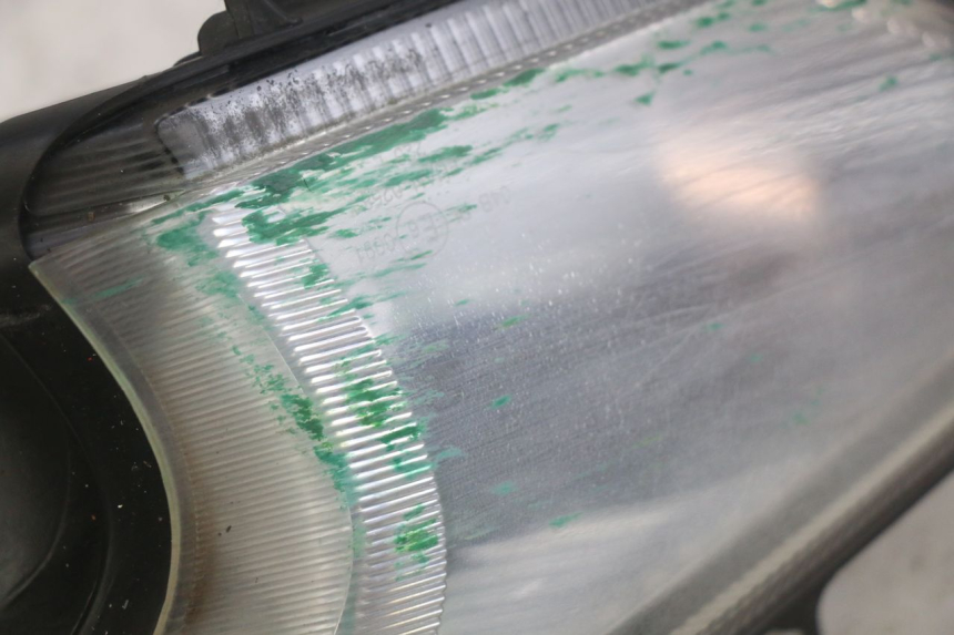 photo de CLIGNOTANT AVANT GAUCHE SYM GTS EFI 125 (2012 - 2016) - État de surface