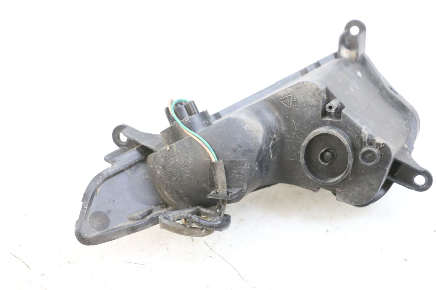 photo de CLIGNOTANT AVANT GAUCHE SYM GTS EVO 125 (2009 - 2013) - État de surface