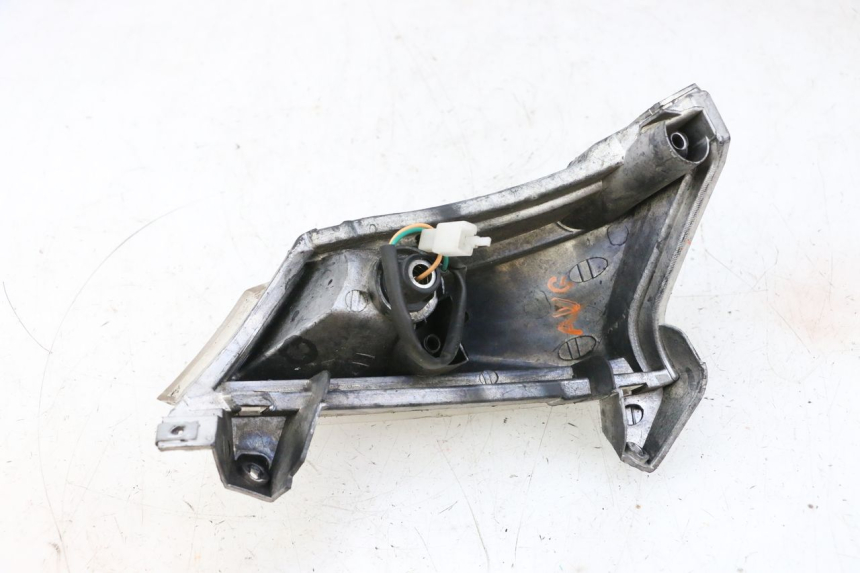 photo de CLIGNOTANT AVANT GAUCHE JM MOTORS GTS 125 (2015 - 2019) - Autre angle de vue