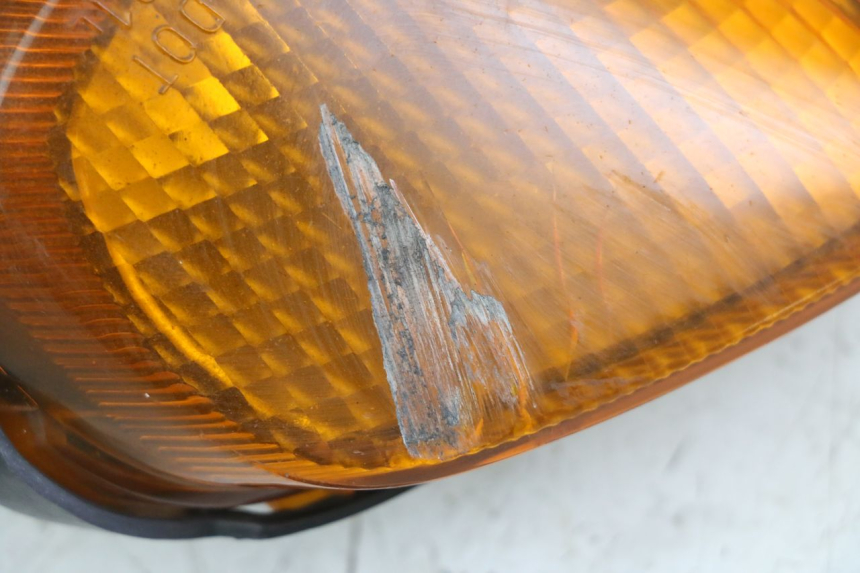 photo de CLIGNOTANT AVANT GAUCHE HONDA CBR F 1000 (1993 - 1996) - Points de fixation