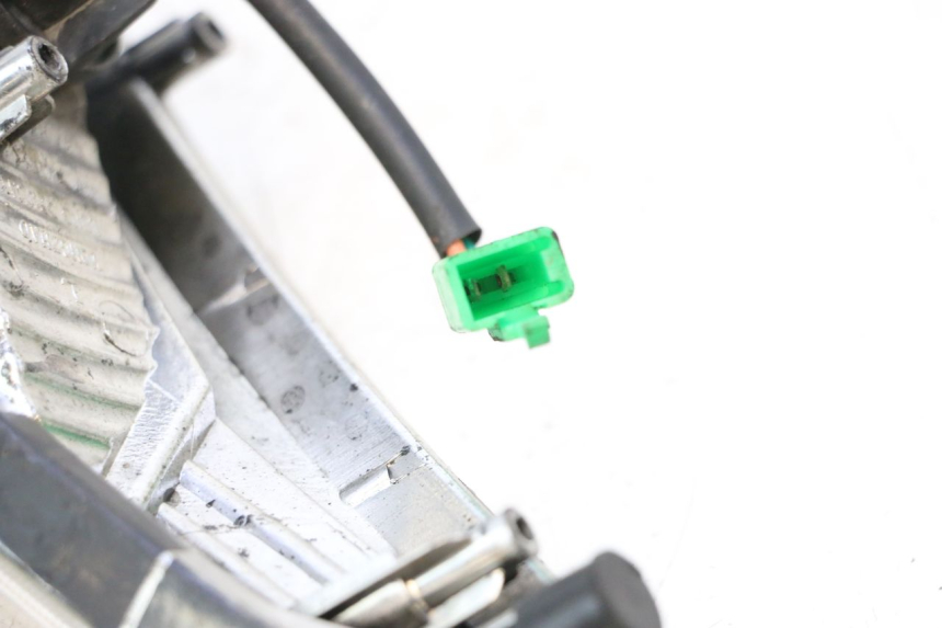 photo de CLIGNOTANT AVANT GAUCHE SYM JET 14 4T 50 (2018 - 2022) - Zoom état d’usage