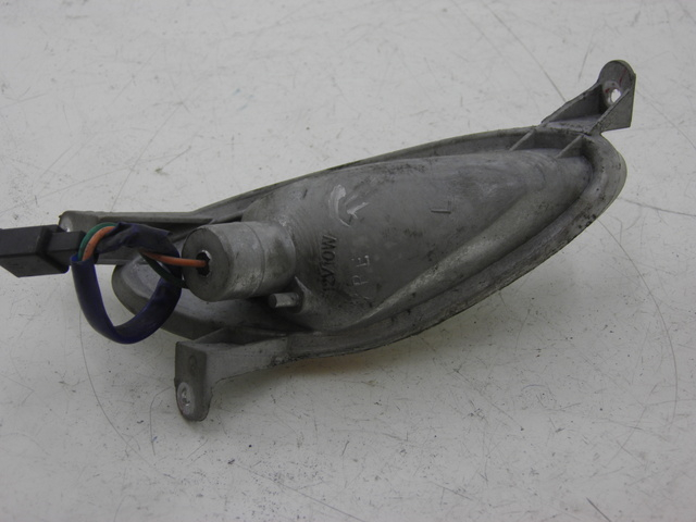 photo de CLIGNOTANT AVANT GAUCHE KYMCO SPACER 50 (1998 - 2009) - Détail de la pièce