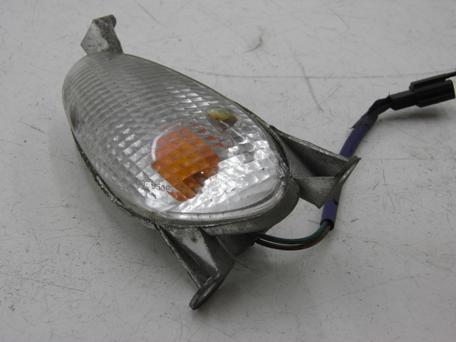 photo de CLIGNOTANT AVANT GAUCHE KYMCO SPACER 50 (1998 - 2009) - Vue d’ensemble