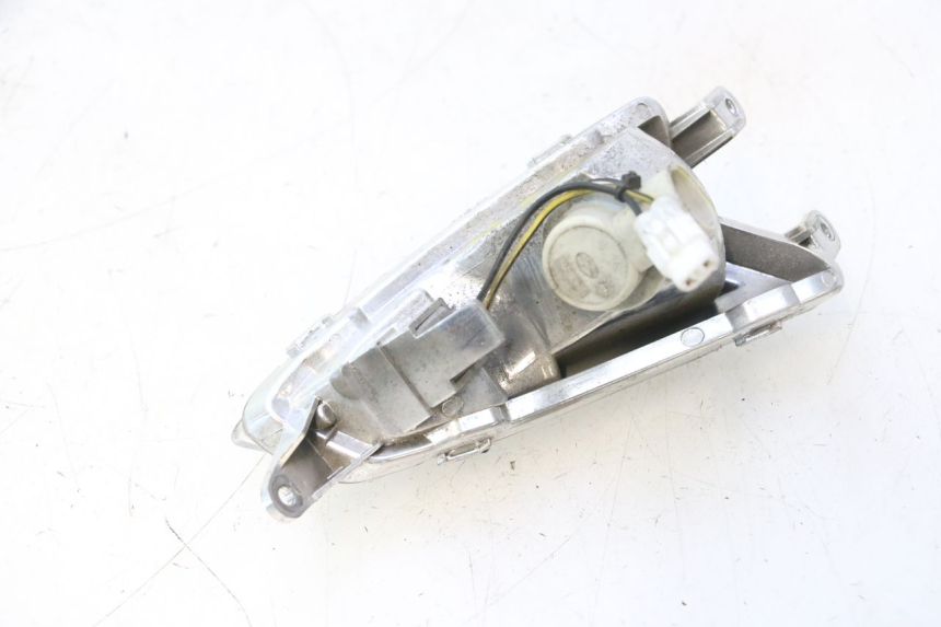photo de CLIGNOTANT AVANT GAUCHE PIAGGIO LIBERTY IGET 4T 50 (2015 - 2020) - Points de fixation