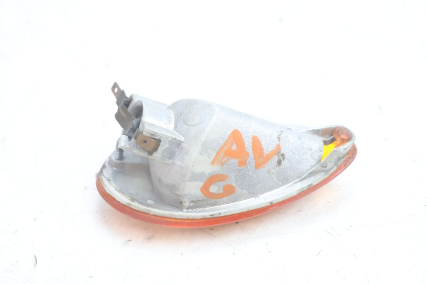 photo de CLIGNOTANT AVANT GAUCHE PIAGGIO LIBERTY 50 (1998 - 2003) - Zoom état d’usage