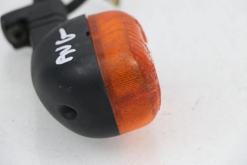 photo de CLIGNOTANT AVANT GAUCHE PEUGEOT LUDIX 50 (2005 - 2007) - Autre angle de vue