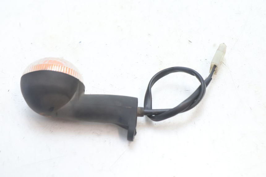 photo de CLIGNOTANT AVANT GAUCHE PEUGEOT LUDIX ONE 50 (2004 - 2013) - Autre angle de vue