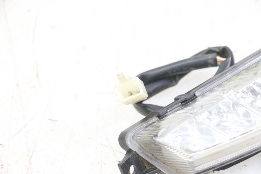 photo de CLIGNOTANT AVANT GAUCHE MASH CITY 4T 50 (2018 - 2020) - Autre angle de vue