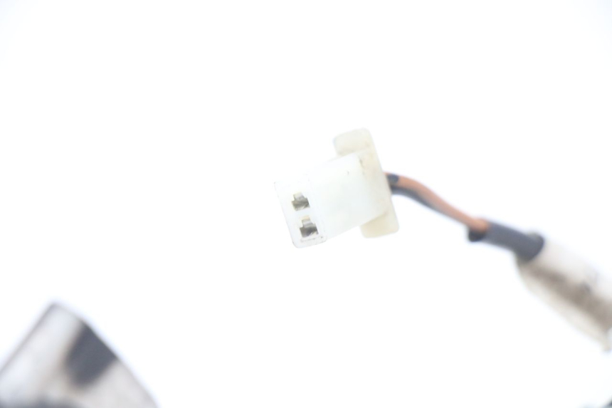 photo de CLIGNOTANT AVANT GAUCHE MBK OVETTO ONE 2T 50 (2013 - 2017) - Gros plan technique