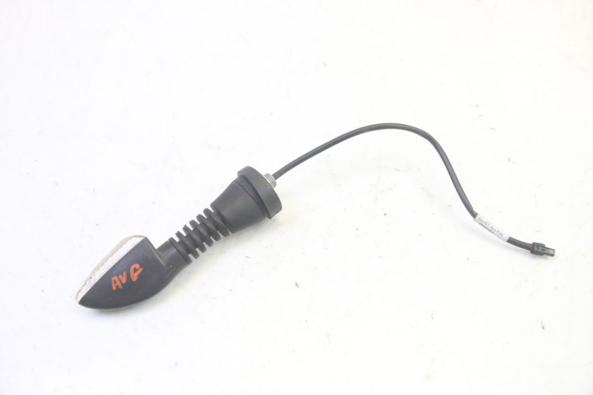 photo de CLIGNOTANT AVANT GAUCHE PIAGGIO MP3 HPE 350 (2018 - 2020) - Zoom état d’usage