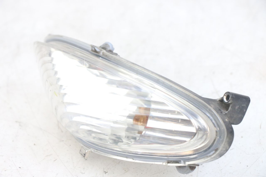 photo de CLIGNOTANT AVANT GAUCHE YAMAHA NEOS NEO'S 4T 50 (2008 - 2016) - Points de fixation