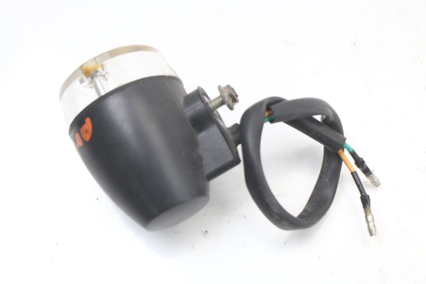 photo de CLIGNOTANT AVANT GAUCHE SYM ORBIT 50 (2008 - 2010) - Autre angle de vue