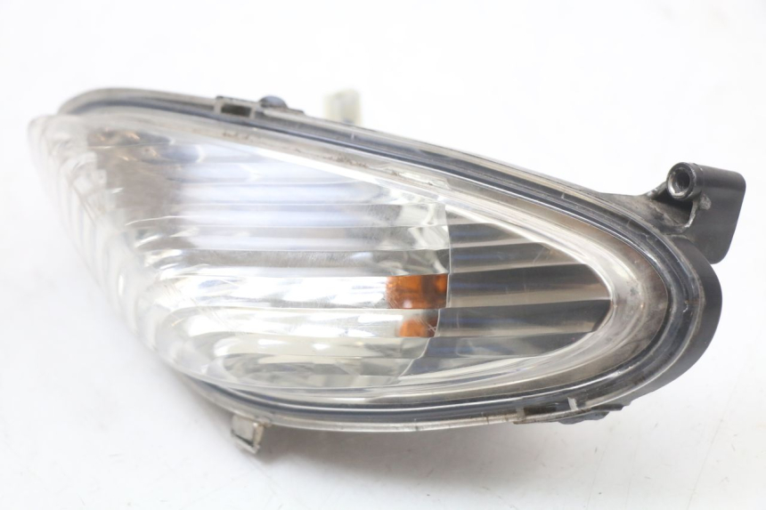 photo de CLIGNOTANT AVANT GAUCHE MBK OVETTO ONE 2T 50 (2013 - 2017) - Zoom état d’usage