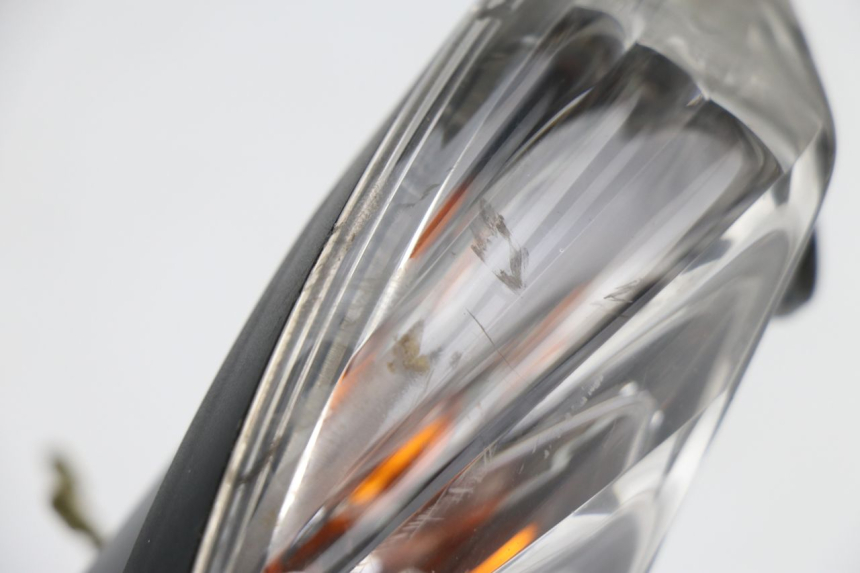 photo de CLIGNOTANT AVANT GAUCHE HONDA PCX (JF28) 125 (2009 - 2011) - Autre angle de vue