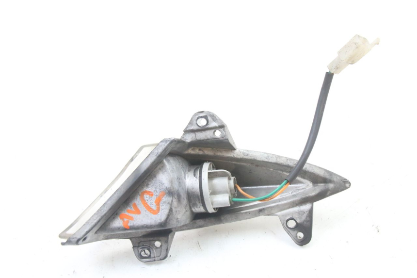 photo de CLIGNOTANT AVANT GAUCHE PEUGEOT CITYSTAR 125 (2011 - 2017) - Gros plan technique