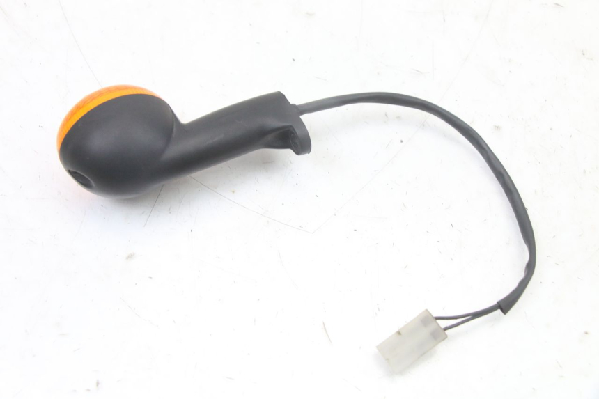 photo de CLIGNOTANT AVANT GAUCHE PEUGEOT LUDIX ONE 50 (2005 - 2008) - Autre angle de vue