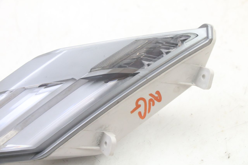 photo de CLIGNOTANT AVANT GAUCHE PEUGEOT TWEET 4T 50 (2023 - 2025) - Zoom état d’usage