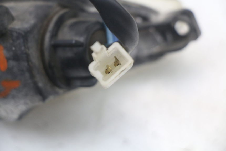 photo de CLIGNOTANT AVANT GAUCHE PIAGGIO NEW TYPHOON 50 (2010 - 2017) - Points de fixation