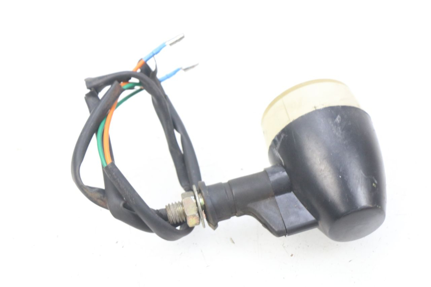 photo de CLIGNOTANT AVANT GAUCHE IMF INDUSTRIE PTIO 2 50 (2014 - 2017) - Détail de la pièce