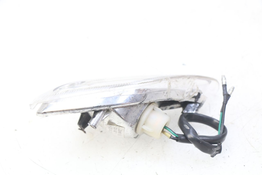 photo de CLIGNOTANT AVANT GAUCHE RIDE RACE GT 2T 50 (2012 - 2017) - Gros plan technique