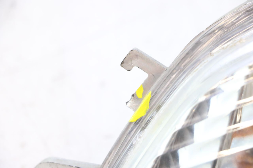 photo de CLIGNOTANT AVANT GAUCHE JM MOTORS SANTANA 50 (2014 - 2023) - Détails caractéristiques