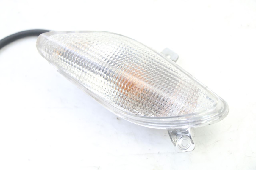 photo de CLIGNOTANT AVANT GAUCHE APRILIA SR 2T 50 (2018 - 2022) - Détail de la pièce