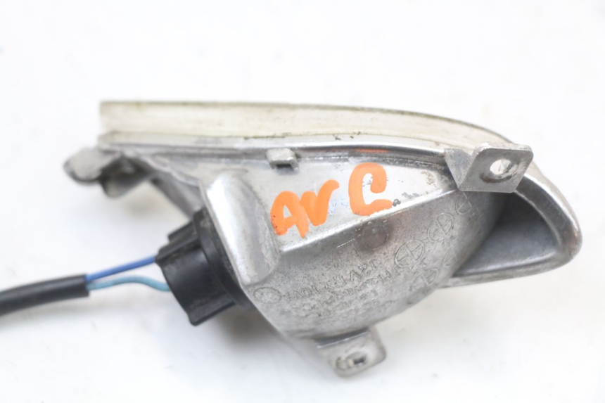 photo de CLIGNOTANT AVANT GAUCHE APRILIA SR MOTARD 50 (2012 - 2018) - Vue d’ensemble