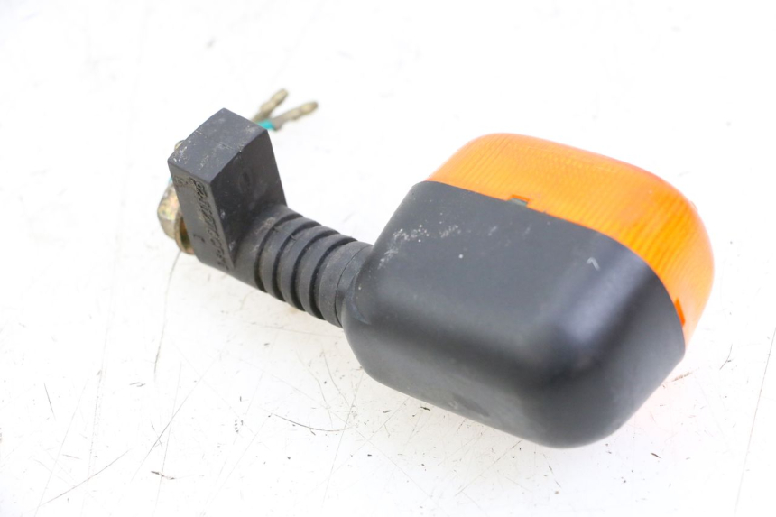 photo de CLIGNOTANT AVANT GAUCHE KYMCO STRYKER OFF ROAD 125 (1999 - 2005) - Autre angle de vue