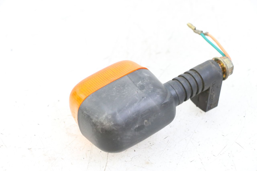 photo de CLIGNOTANT AVANT GAUCHE KYMCO STRYKER OFF ROAD 125 (1999 - 2005) - Vue d’ensemble