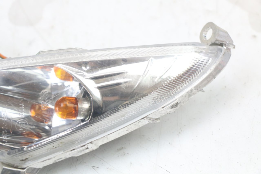 photo de CLIGNOTANT AVANT GAUCHE SYM ORBIT 2 4T 50 (2018 - 2022) - Zoom état d’usage