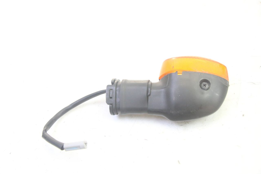 photo de CLIGNOTANT AVANT GAUCHE YAMAHA TDM ABS 900 (2002 - 2014) - Autre angle de vue