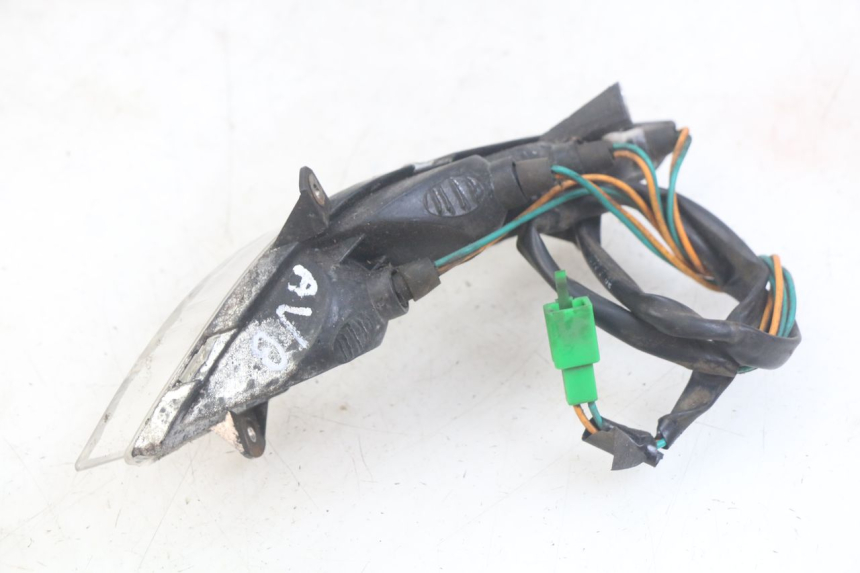 photo de CLIGNOTANT AVANT GAUCHE PEUGEOT TWEET 4T 50 (2010 - 2014) - Autre angle de vue