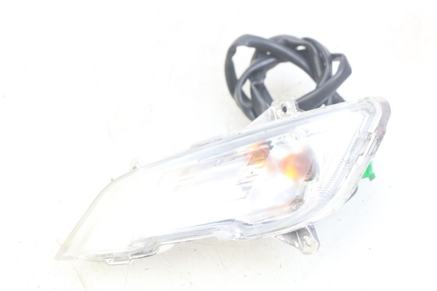 photo de CLIGNOTANT AVANT GAUCHE PEUGEOT TWEET 4T 50 (2018 - 2022) - Détail de la pièce