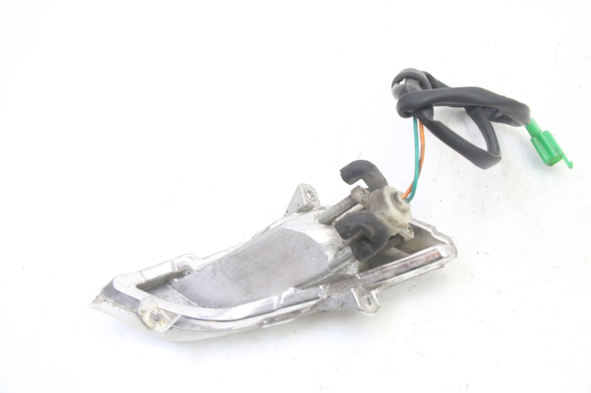 photo de CLIGNOTANT AVANT GAUCHE PEUGEOT TWEET 4T 50 (2014 - 2019) - Autre angle de vue