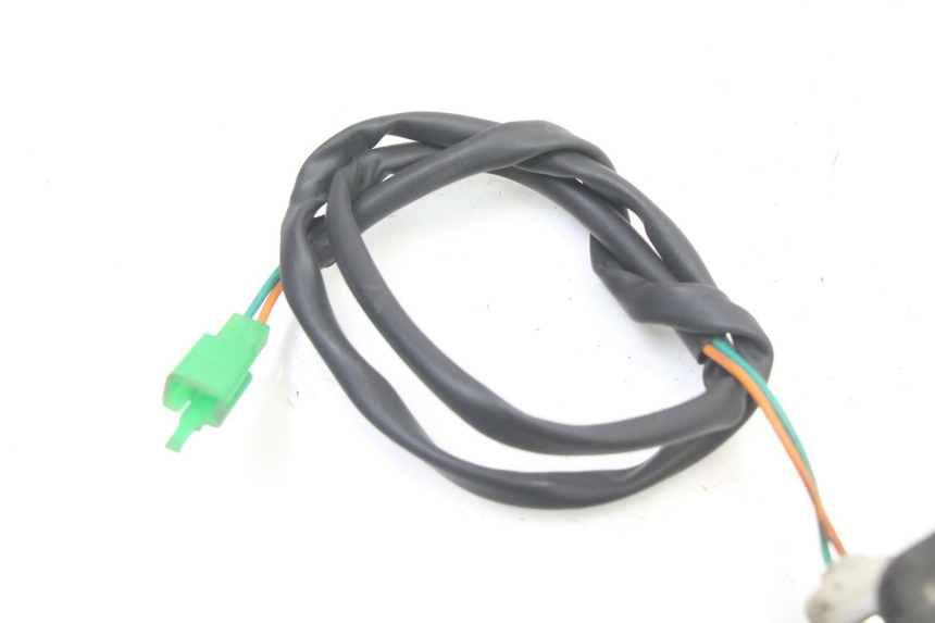 photo de CLIGNOTANT AVANT GAUCHE PEUGEOT TWEET 4T 50 (2014 - 2019) - Gros plan technique